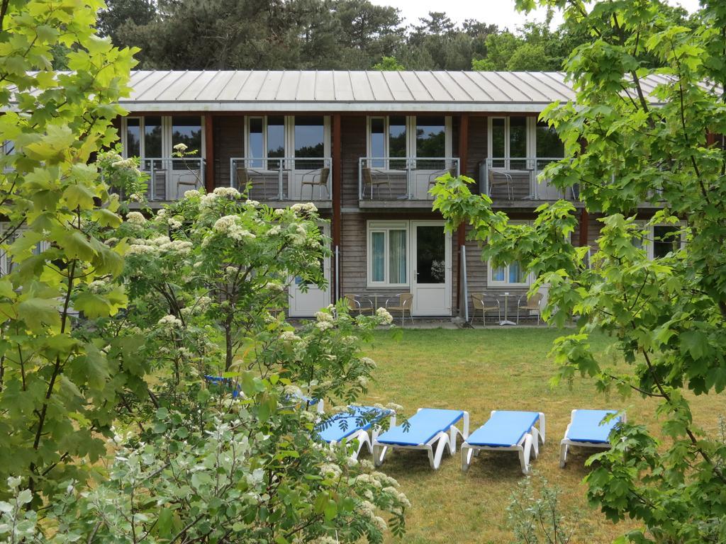 Donia Huys Hotel Vlieland Exterior photo